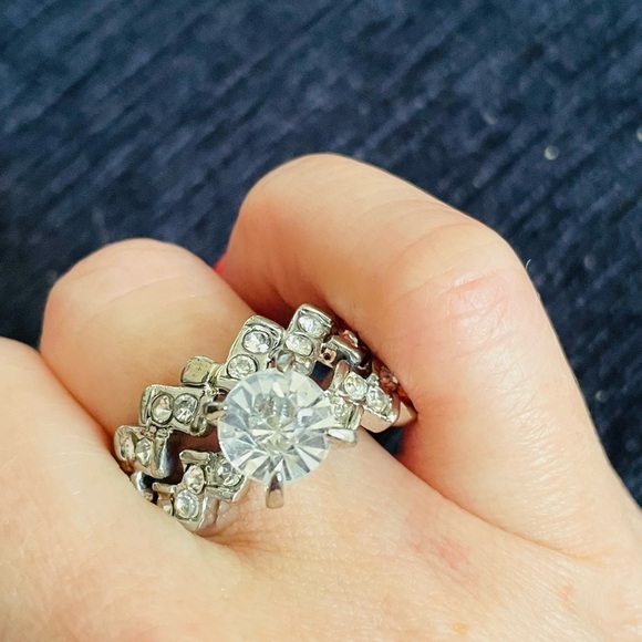 Elegant Silver Rhinestone Engagement and Wedding Ring Set - Picture 3 of 5